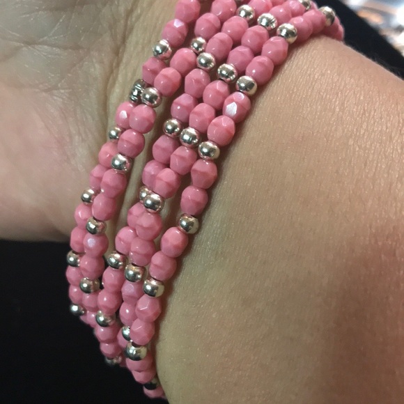 🌺 5 Handmade Bracelets - Picture 4 of 4